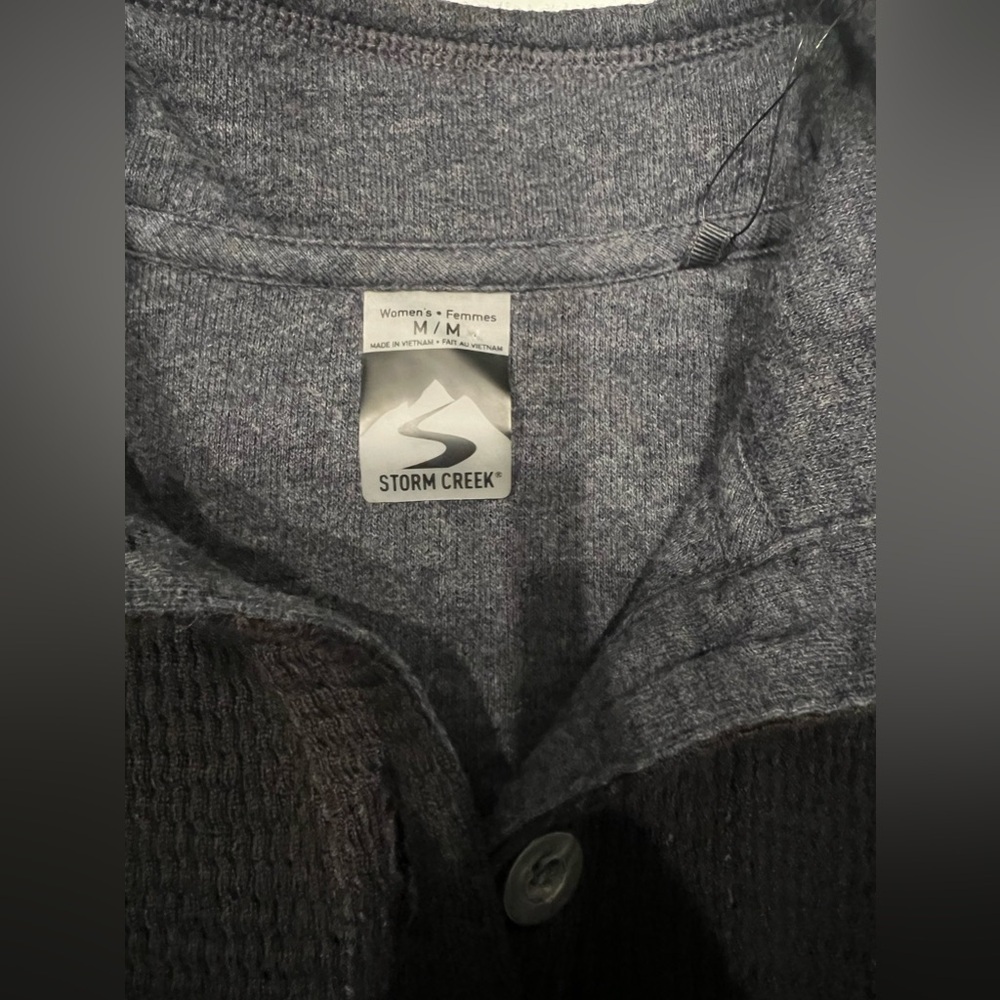 Storm Creek Women's Maverick Button-Up - Picture 5 of 8